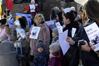 Ukraińscy uchodźcy protestują na Rynku Głównym. Jeden postulat - zdjęcie 5