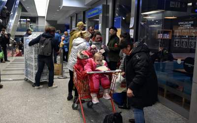 Czekając na pociąg do lepszego świata. 17. dzień na dworcu - zdjęcie 11