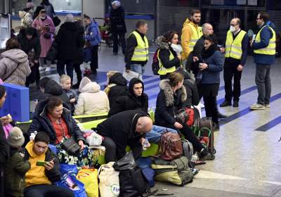 Czekając na pociąg do lepszego świata. 17. dzień na dworcu - zdjęcie 10