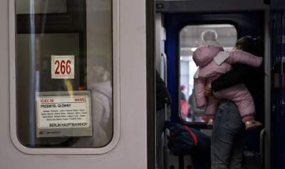 Czekając na pociąg do lepszego świata. 17. dzień na dworcu - zdjęcie 7