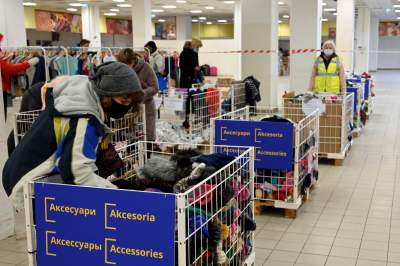 Szafa dobra w Galerii Plaza, fot. Marek Lasyk - zdjęcie 2
