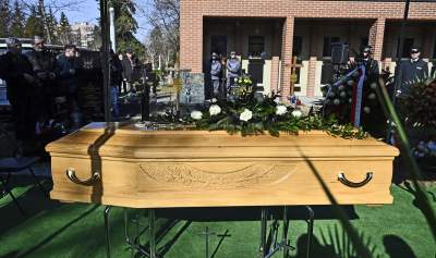 Kraków pożegnał Zofię Gołubiew, spoczęła w Alei Zasłużonych - zdjęcie 9