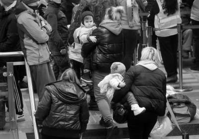 Dzieci z dworca Kraków Główny. Miasto przyjęło kilkadziesiąt tysięcy małych uchodźców - zdjęcie 16