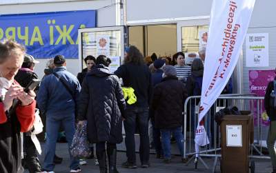 Z dworca na plac przed dworcem. 28 dzień wojny i tułaczki - zdjęcie 5