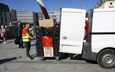 Z dworca na plac przed dworcem. 28 dzień wojny i tułaczki - zdjęcie 8