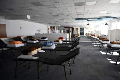 Schronienie dla uchodźców w dawnym Tesco. Bardzo starannie przygotowane - zdjęcie 10