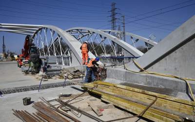 Drugi, nowy most kolejowy nad Wisłą prawie gotowy - zdjęcie 15