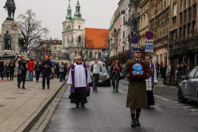 Przez centrum Krakowa przeszedł kondukt z prochami Krzysztofa Pendereckiego - zdjęcie 7