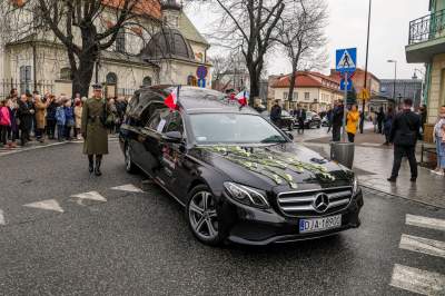 Przez centrum Krakowa przeszedł kondukt z prochami Krzysztofa Pendereckiego - zdjęcie 6