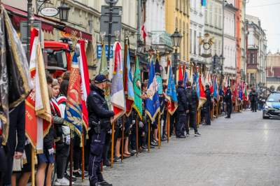 Przez centrum Krakowa przeszedł kondukt z prochami Krzysztofa Pendereckiego - zdjęcie 24