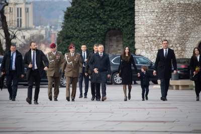 Wawel: obchody 12. rocznicy katastrofy w Smoleńsku (fot. Jan Graczyński) - zdjęcie 2
