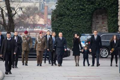 Wawel: obchody 12. rocznicy katastrofy w Smoleńsku (fot. Jan Graczyński) - zdjęcie 1