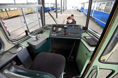 Zabytkowy "kanciak" z Poznania wyjedzie na krakowskie tory - zdjęcie 10