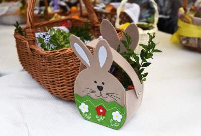 Święcenie pokarmów na Rynku Głównym. Tym razem nie przy kościele Mariackim - zdjęcie 4