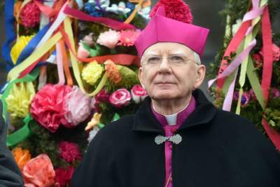 Święcenie pokarmów na Rynku Głównym. Tym razem nie przy kościele Mariackim - zdjęcie 9