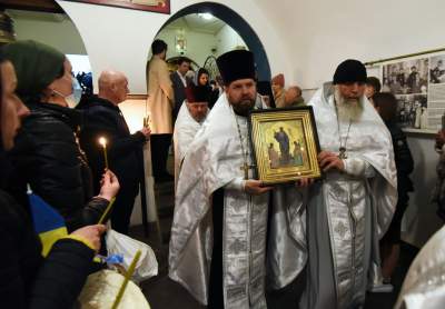 Prawosławna Wielkanoc w Krakowie, kilkugodzinna nocna liturgia - zdjęcie 25