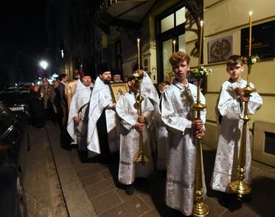 Prawosławna Wielkanoc w Krakowie, kilkugodzinna nocna liturgia - zdjęcie 27