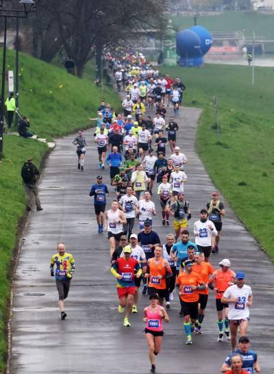 Znów była najlepsza. Wielkie bieganie wróciło na ulice Krakowa - zdjęcie 25
