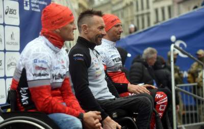 Ostro kręcili na trasie maratonu. Wygrał były żużlowiec - zdjęcie 8