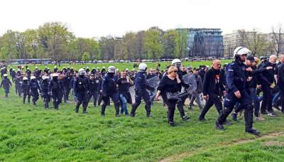 W drodze na derby na drugą stronę Błoń... - zdjęcie 6