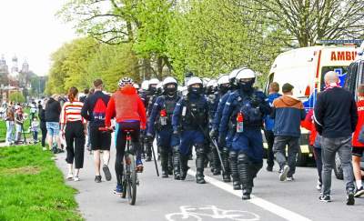 W drodze na derby na drugą stronę Błoń... - zdjęcie 7