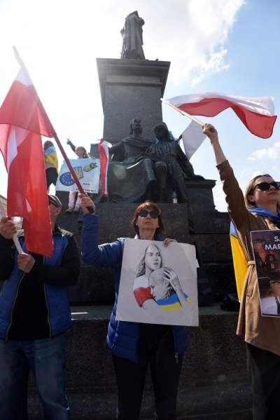 Protestują każdego dnia wojny. W samo południe na Rynku - zdjęcie 13