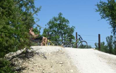 Nadal szukają tu dzikiego Zakrzówka. Oficjalnie wstęp wzbroniony - zdjęcie 19