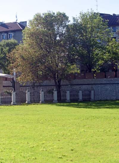 Teren zakonu stał się miejscem rekreacji - zdjęcie 20