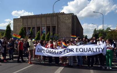 Radosny Marsz Równości w Krakowie: tu jest normalna Polska - zdjęcie 20