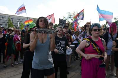 Radosny Marsz Równości w Krakowie: tu jest normalna Polska - zdjęcie 19