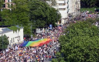 Radosny Marsz Równości w Krakowie: tu jest normalna Polska - zdjęcie 48