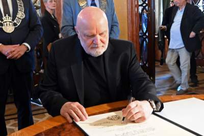 Andrzej Mleczko odbiera tytuł honorowego obywatela Krakowa, fot. Marek Lasyk - zdjęcie 19