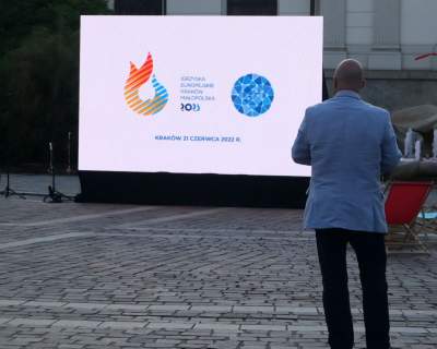 Zaczęło się odlicznie. Urzędnicy uruchomili specjalny zegar - zdjęcie 9