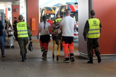 Ciężko ranni ukraińscy żołnierze dotarli do Krakowa, fot. Marek Lasyk - zdjęcie 19