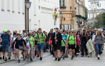 Tak abp Jędraszewski żegnał pielgrzymów. Entuzjazm kilku tysięcy osób - zdjęcie 21