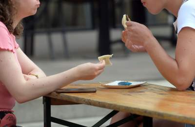 Jeść, czy robić zdjęcia? Festiwalowe pierogi po 4 zł za sztukę... - zdjęcie 18