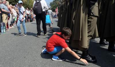 Tak Kraków świętował dzień Wojska Polskiego. Msza, złożenie kwiatów... - zdjęcie 18