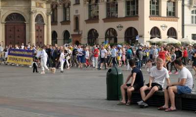 Marsz Niepodlegoci Ukrainy, fot. Marek Lasyk - zdjęcie 30