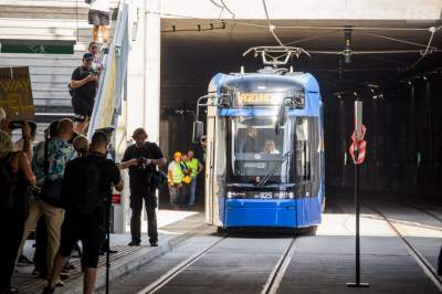 Torowisko i tunel tramwajowy wzdłuż Trasy Łagiewnickiej - zdjęcie 12