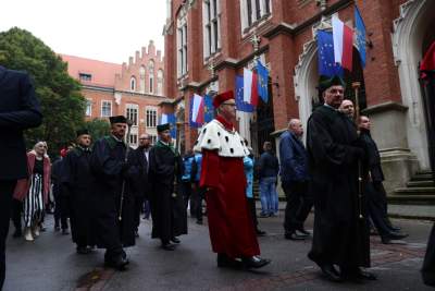 Inauguracja bardzo trudnego roku w Uniwersytecie Jagiellońskim. Wróci nauka zdalna? - zdjęcie 15