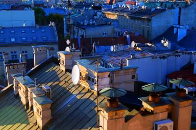 Zmierzch nad dachami Krakowa. Piękna jesień w mieście - zdjęcie 17