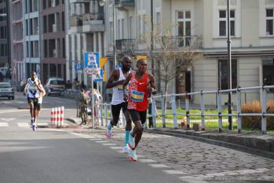 Jesienne bieganie w Krakowie, czyli 8. Cracovia Półmaraton Królewski - zdjęcie 3