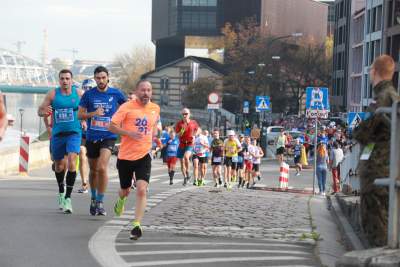 Jesienne bieganie w Krakowie, czyli 8. Cracovia Półmaraton Królewski - zdjęcie 10