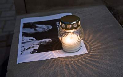 Protest przeciw homofobii przed słowackim konsulatem - zdjęcie 19