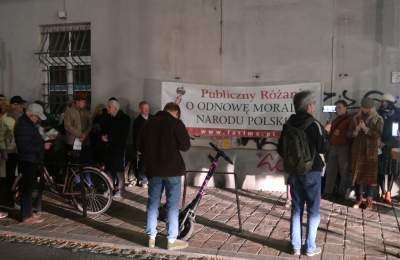 "Publiczny różaniec o odnowę moralną narodu polskiego" - zdjęcie 2
