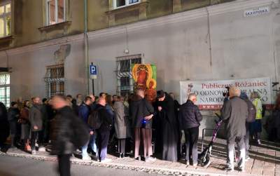 "Publiczny różaniec o odnowę moralną narodu polskiego" - zdjęcie 15