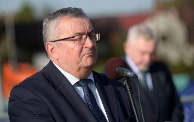 Uroczyste rozpczęcie prac przy zabezpieczaniu Serafy, fot. Marek Lasyk - zdjęcie 17