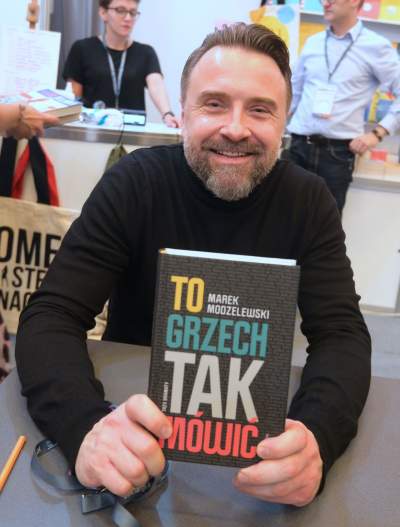 Gwiazdy dopisały na Targach Książki, rozpoznajecie tych autorów? - zdjęcie 11