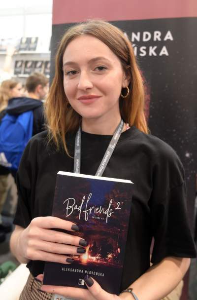 Gwiazdy dopisały na Targach Książki, rozpoznajecie tych autorów? - zdjęcie 8