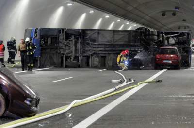 Masowy wypadek i inne katastrofy w tunelu Kaczyńskich - zdjęcie 20